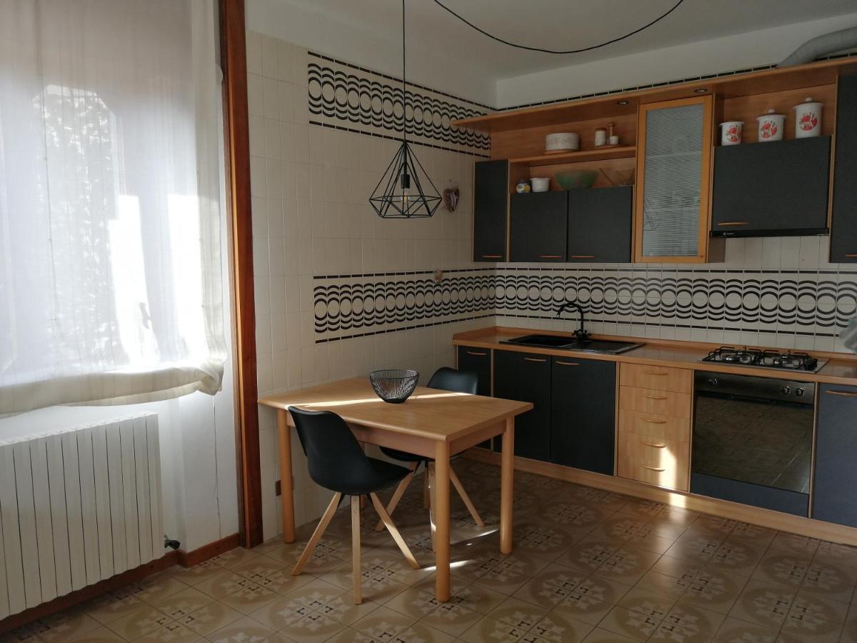 Casa Vacanze Donatella Carenno Exterior photo